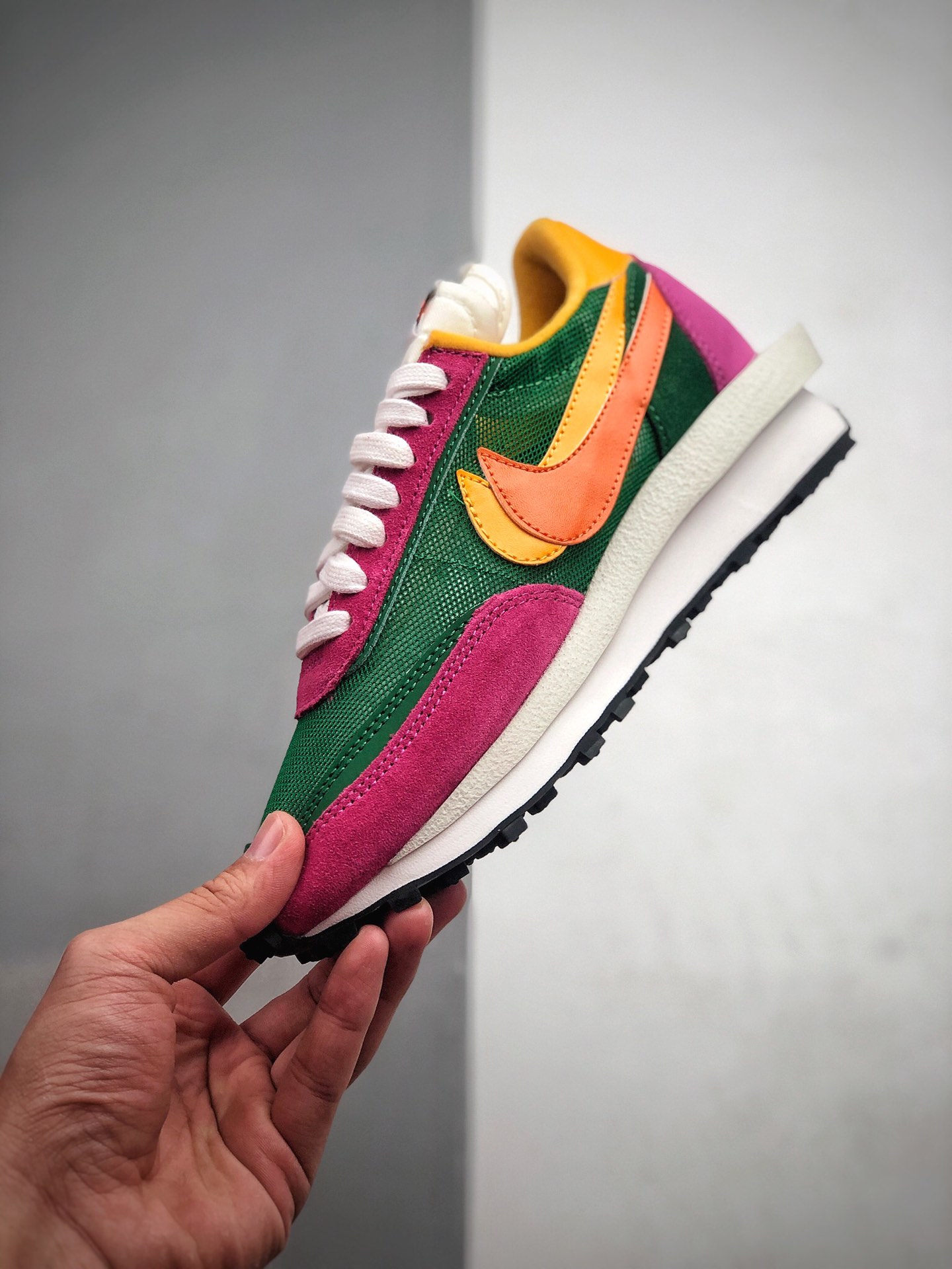 210 Sacai x Nike LVD Waffle Daybreak 解构高端跑鞋 货号：BV0073 301