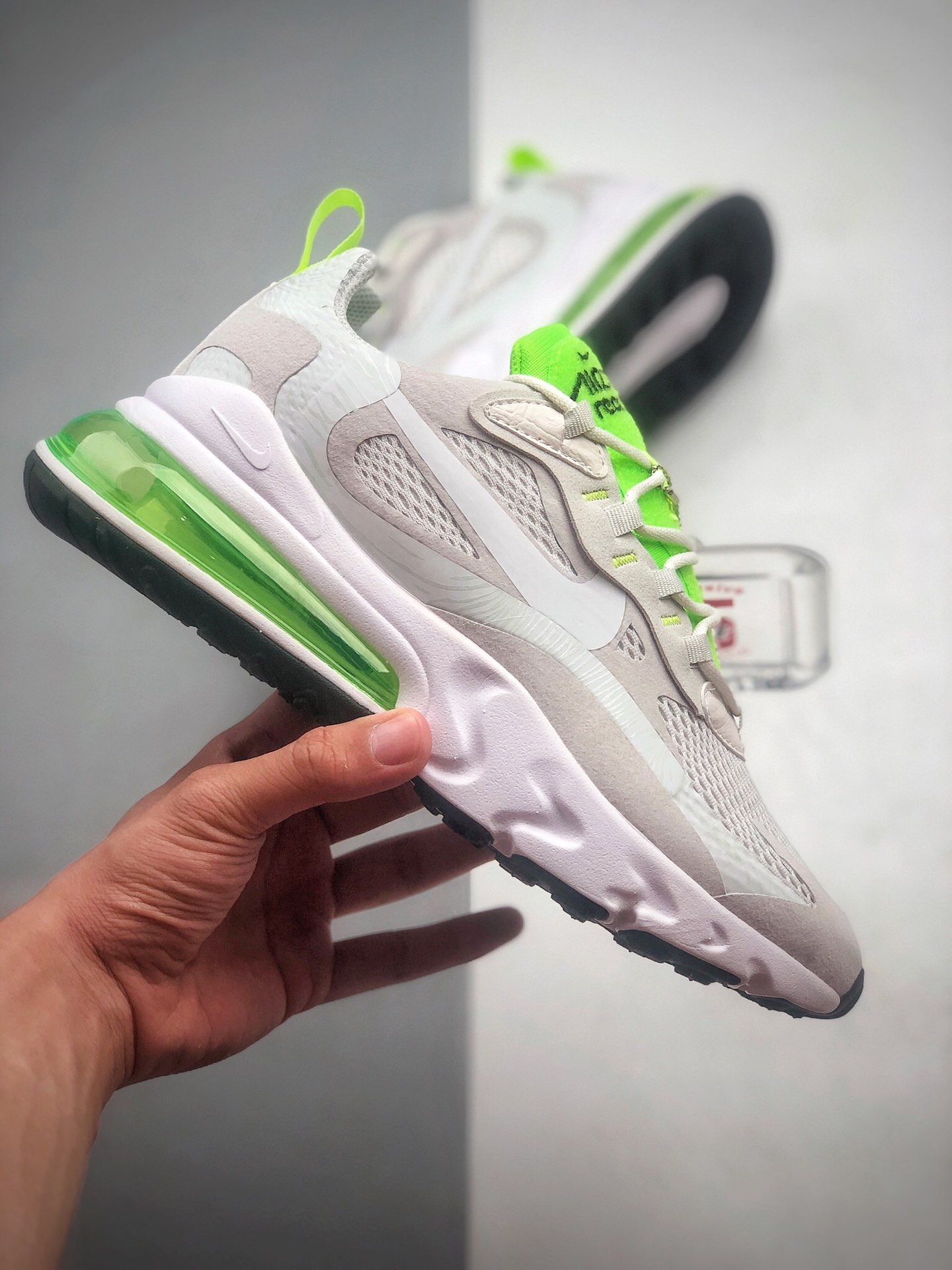 200 公司级 Nike Air Max 270 React缓震气垫运动跑鞋