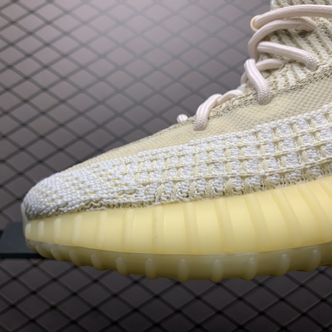 200 Adidas 阿迪达斯 Yeezy 350V2  侃爷椰子350新配色 FZ5246