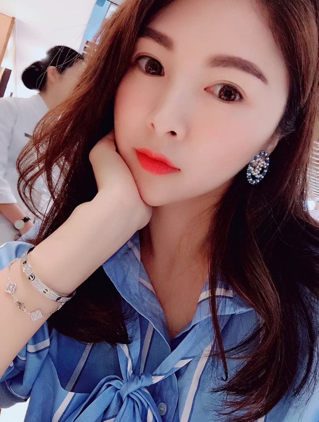 NO:720393,mini six-flower bracelet show evergreen four-season style, looks good when worn alone or stacked, bracelet, Cartier high-end jewelry19860909mini六花手链show常青四季款,单戴叠戴都好看,,bracelet,卡迪亚高端饰品,Jewelry