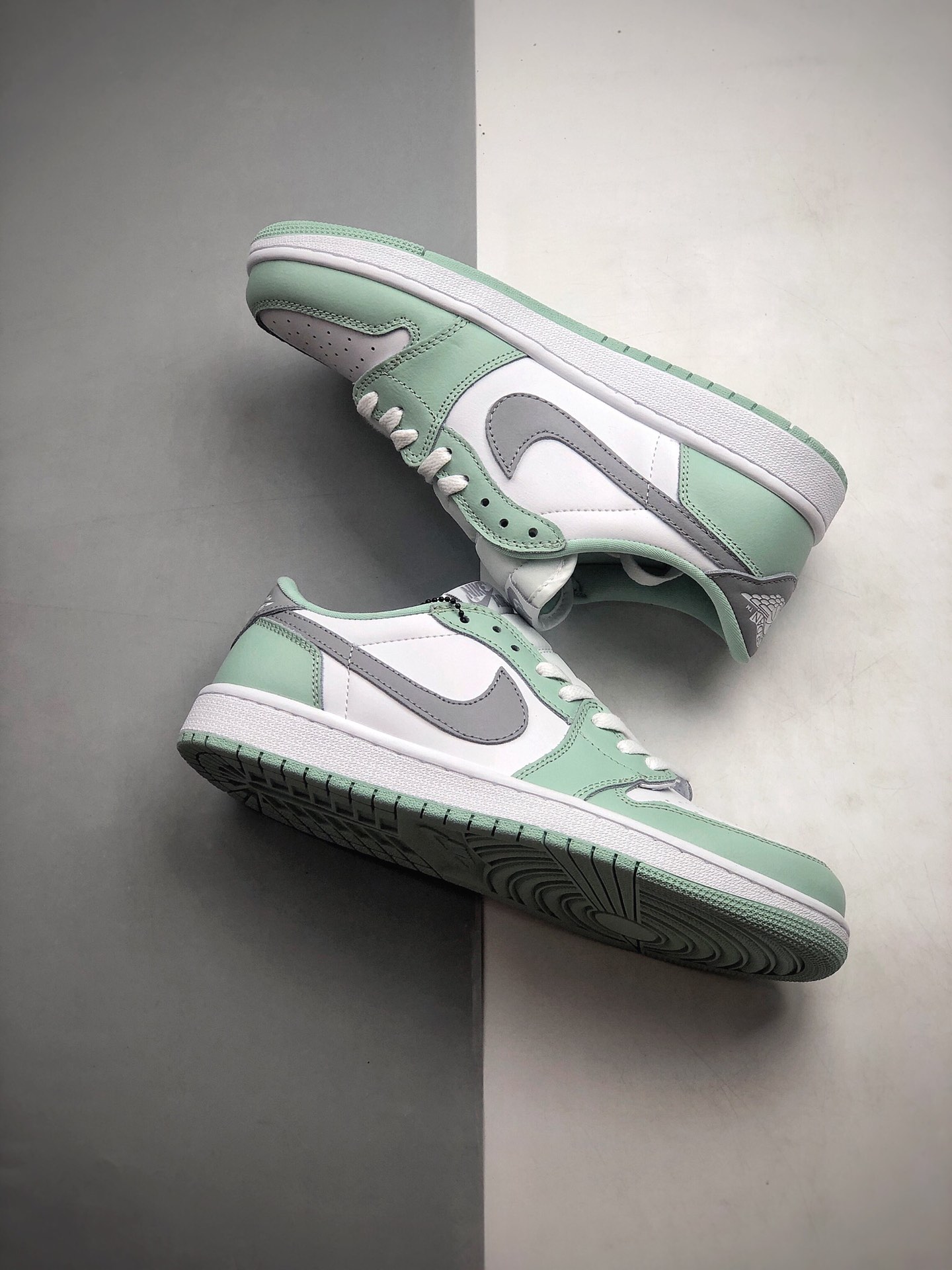 200 Air Jordan 1 Low OG“Neutral Grey”灰绿 CZ0790 100