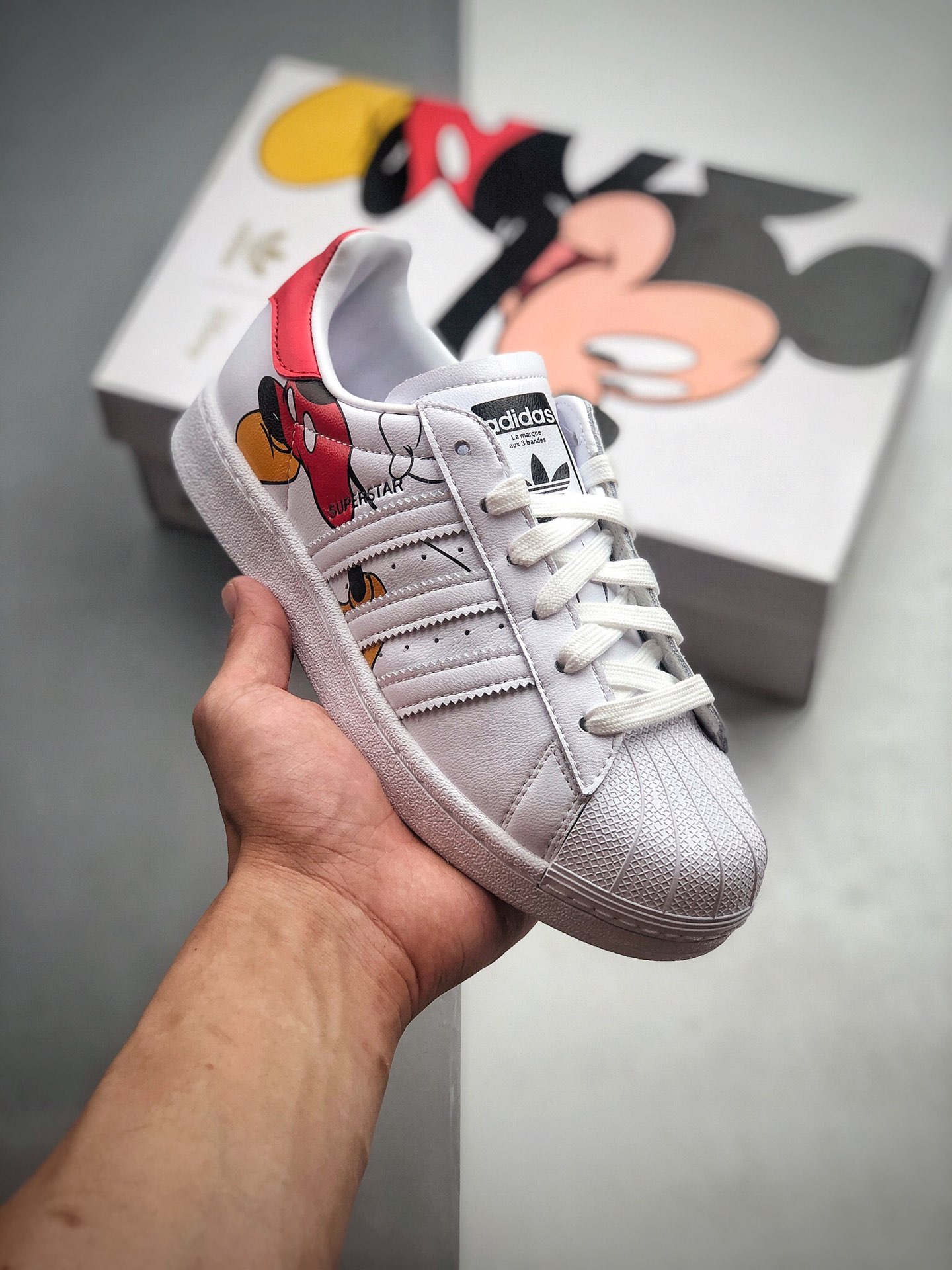 130 阿迪达斯 Adidas Superstar Star 贝壳头头层皮迪斯尼联名米老鼠板鞋 货号：FW2901