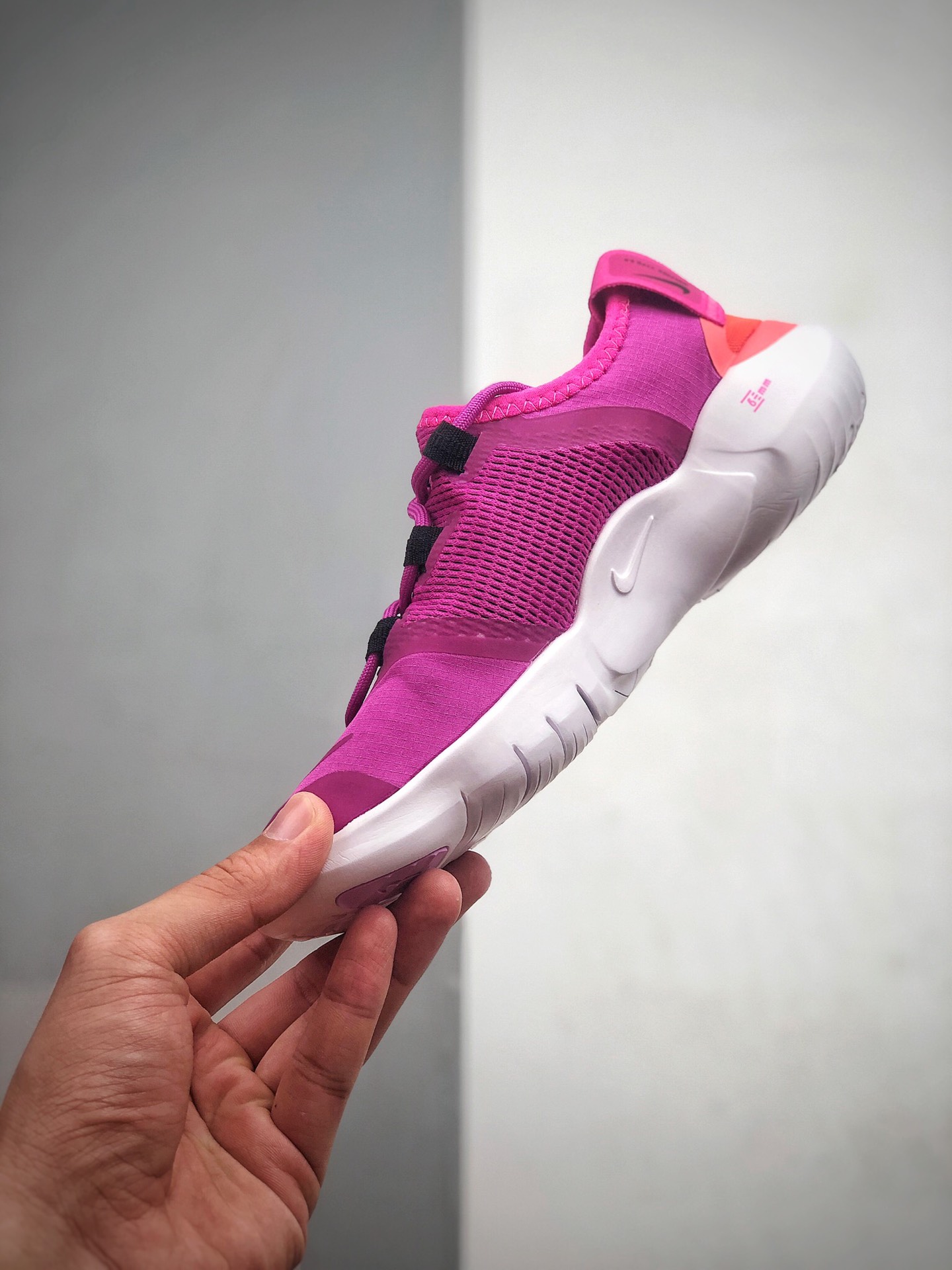 特价120 耐克NIKE FREE RN 5.0 2020 休闲运动缓震运动跑步鞋