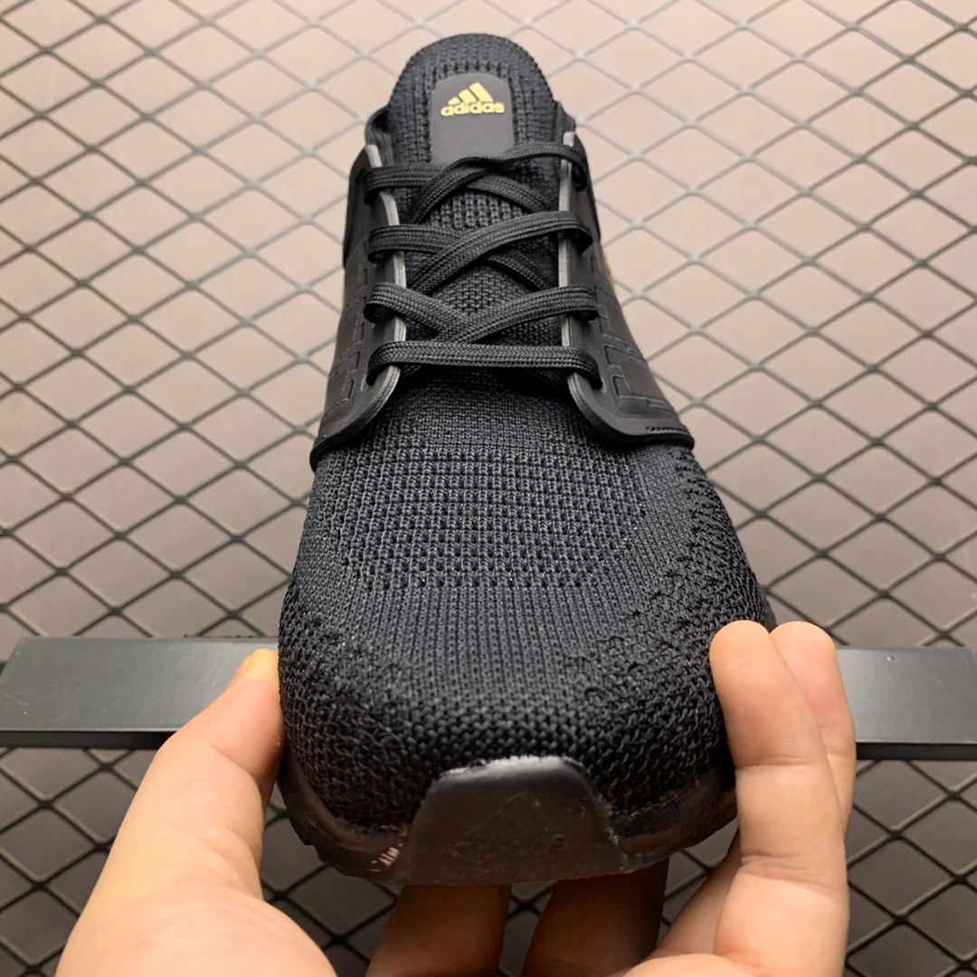180 Adidas 阿迪达斯 Ultra Boost 20 超弹力爆米花中底 联名休闲跑步鞋 EG0754 超弹力缓震BOOST中底