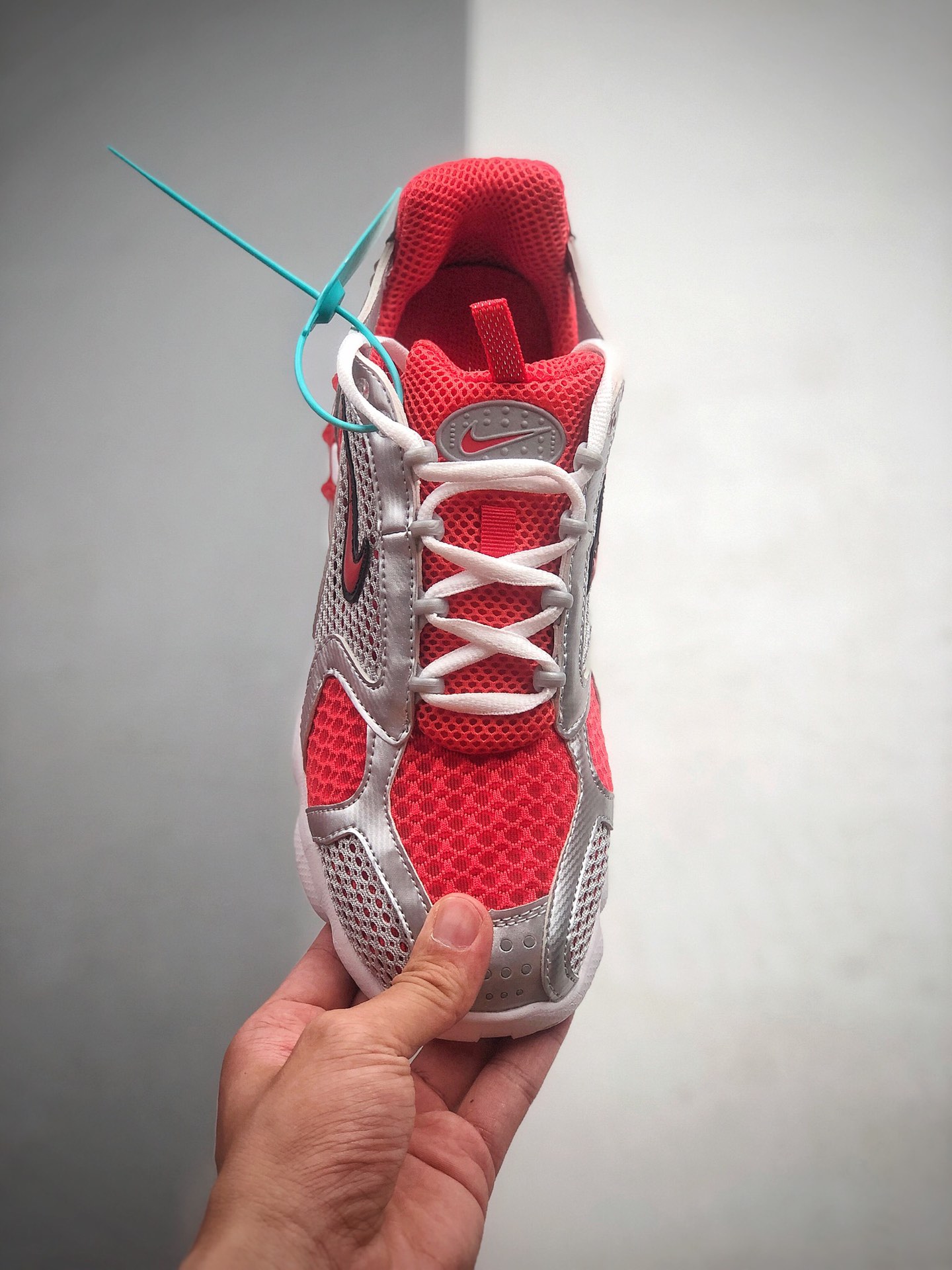 190 Stussy x Nike Air Zoom Spiridon Caged 以复古鞋款 Air Zoom Spiridon Caged 为蓝本打造 CJ1288-600