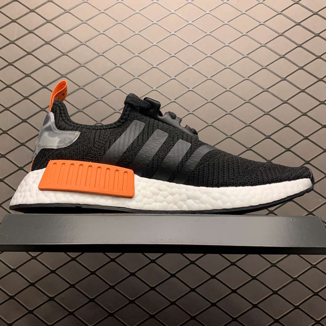 200 Adidas  NMD Boost 爆米花超弹中底 AQ0882