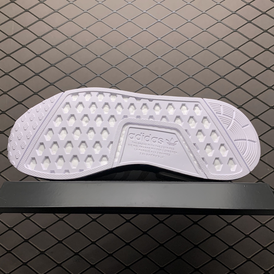 200 Adidas 阿迪达斯 NMD Boost 爆米花超弹中底 FV5344 针织网面休闲跑步鞋