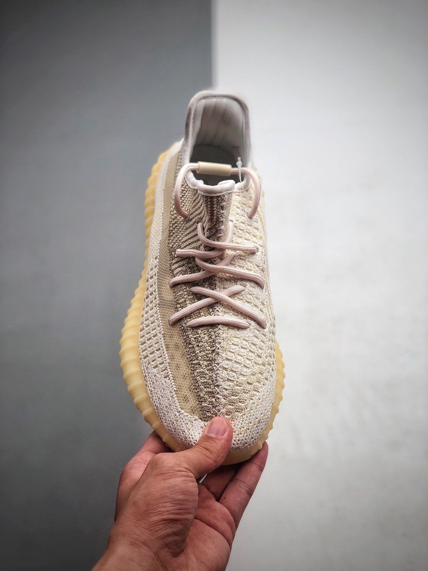 200  Adidas 阿迪达斯 Yeezy 350V2  侃爷椰子350新配色 外贸性价比出货 独家最大尺码48码  货号：FZ5246