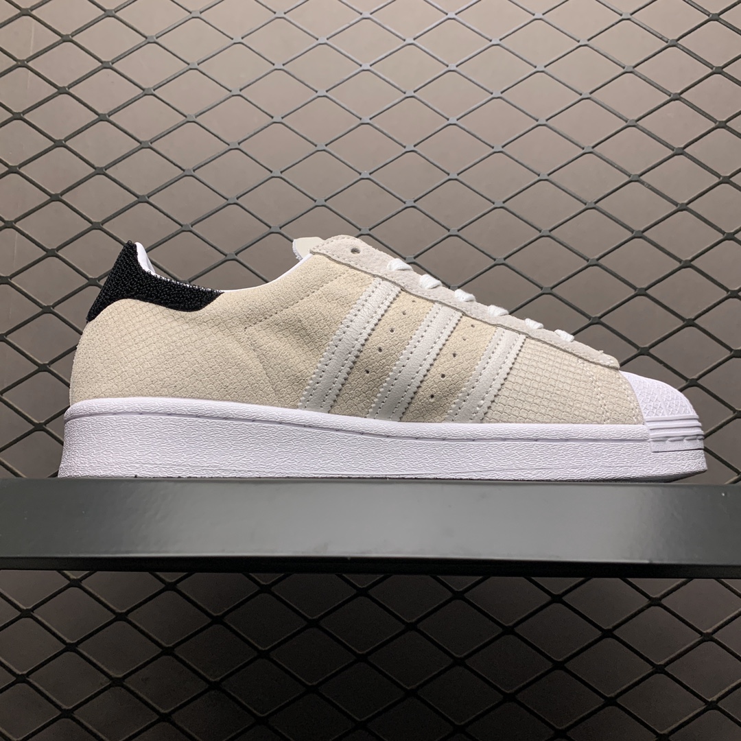 240 Adidas 阿迪达斯 Superstar 城市系列 贝壳头休闲运动板鞋 FV2822
