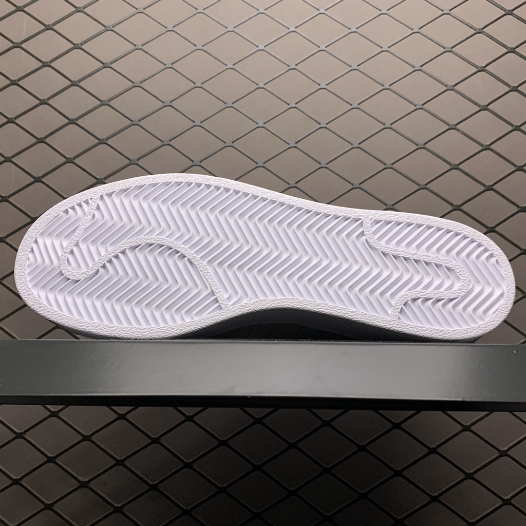 240 Adidas 阿迪达斯 Superstar 城市系列 贝壳头休闲运动板鞋 FV2822
