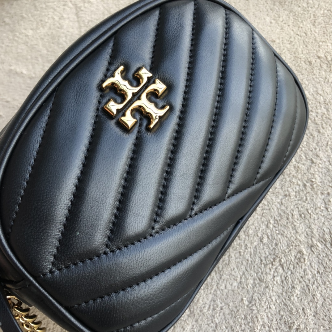 Tory Burch 227 #KIRA系列相机包 半圆相机包