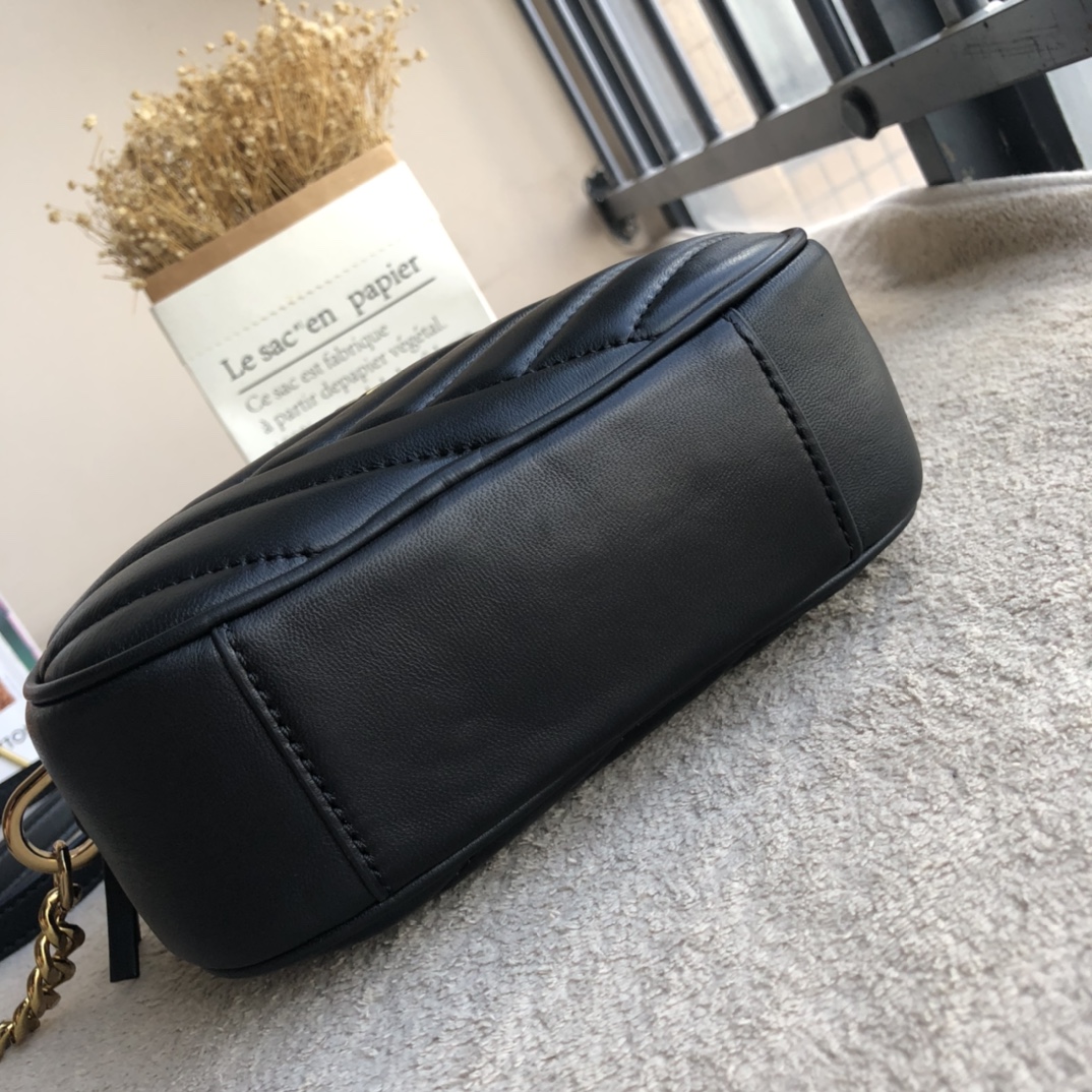 Tory Burch 227 #KIRA系列相机包 半圆相机包