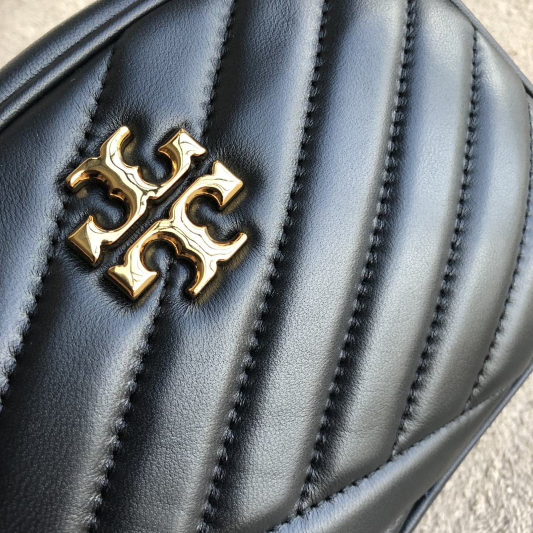 Tory Burch 227 #KIRA系列相机包 半圆相机包