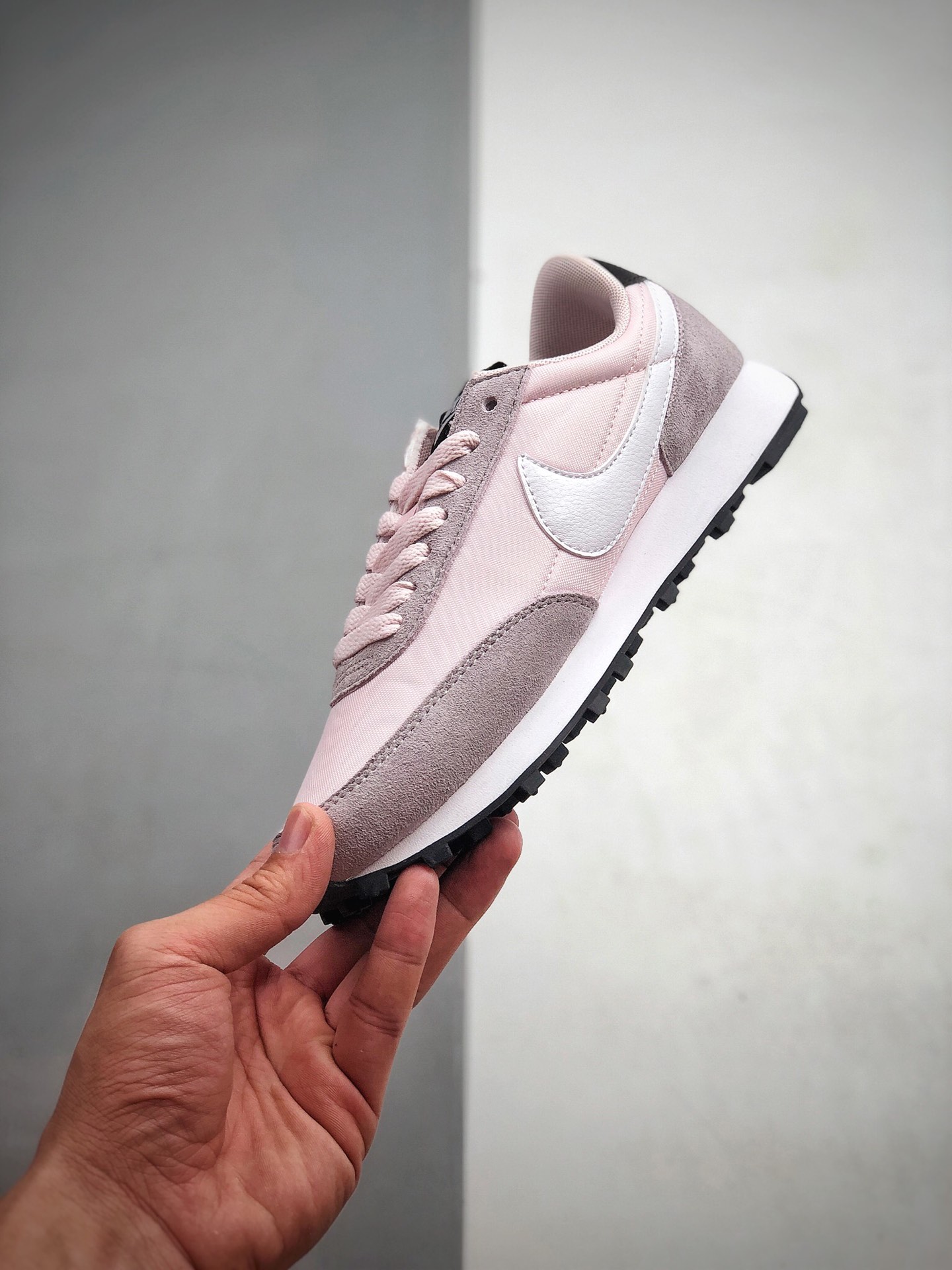 特价150 NIKE DAYBREAK SP 华夫元年复古跑鞋