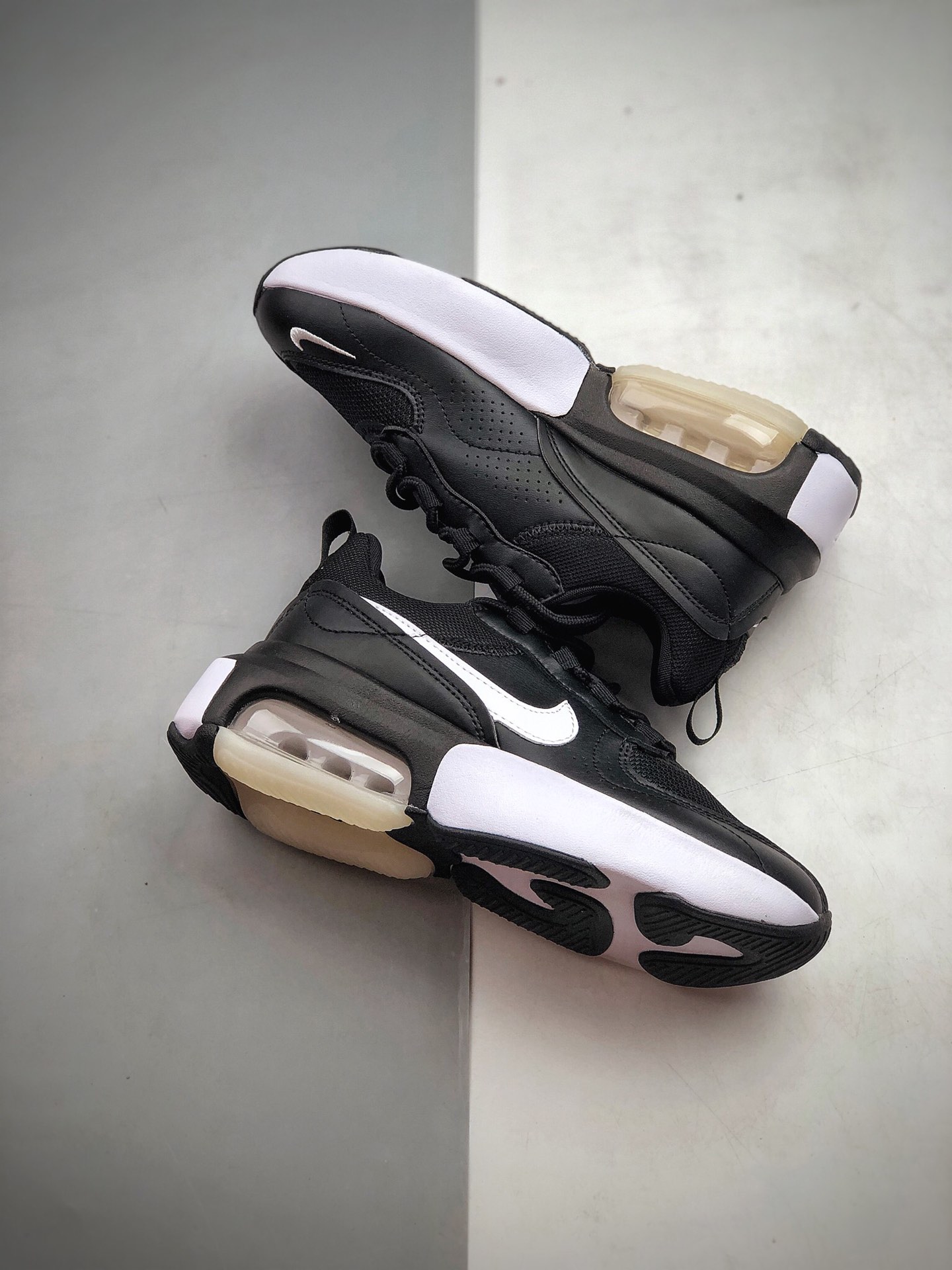 140  NIKE AIR MAX VERONA 邓紫棋代言 NIKE耐克 2020春季新品女子运动跑步鞋  货号：CU7846-003