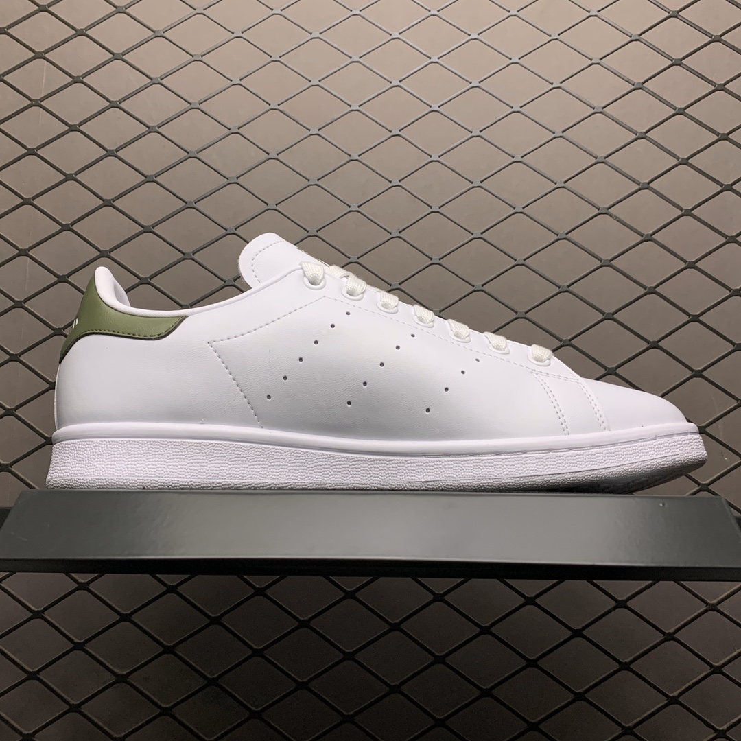 160 Adidas 阿迪达斯 Stan Smith 史密斯低帮运动休闲板鞋 EF4479 夏季的淡朴日系色
