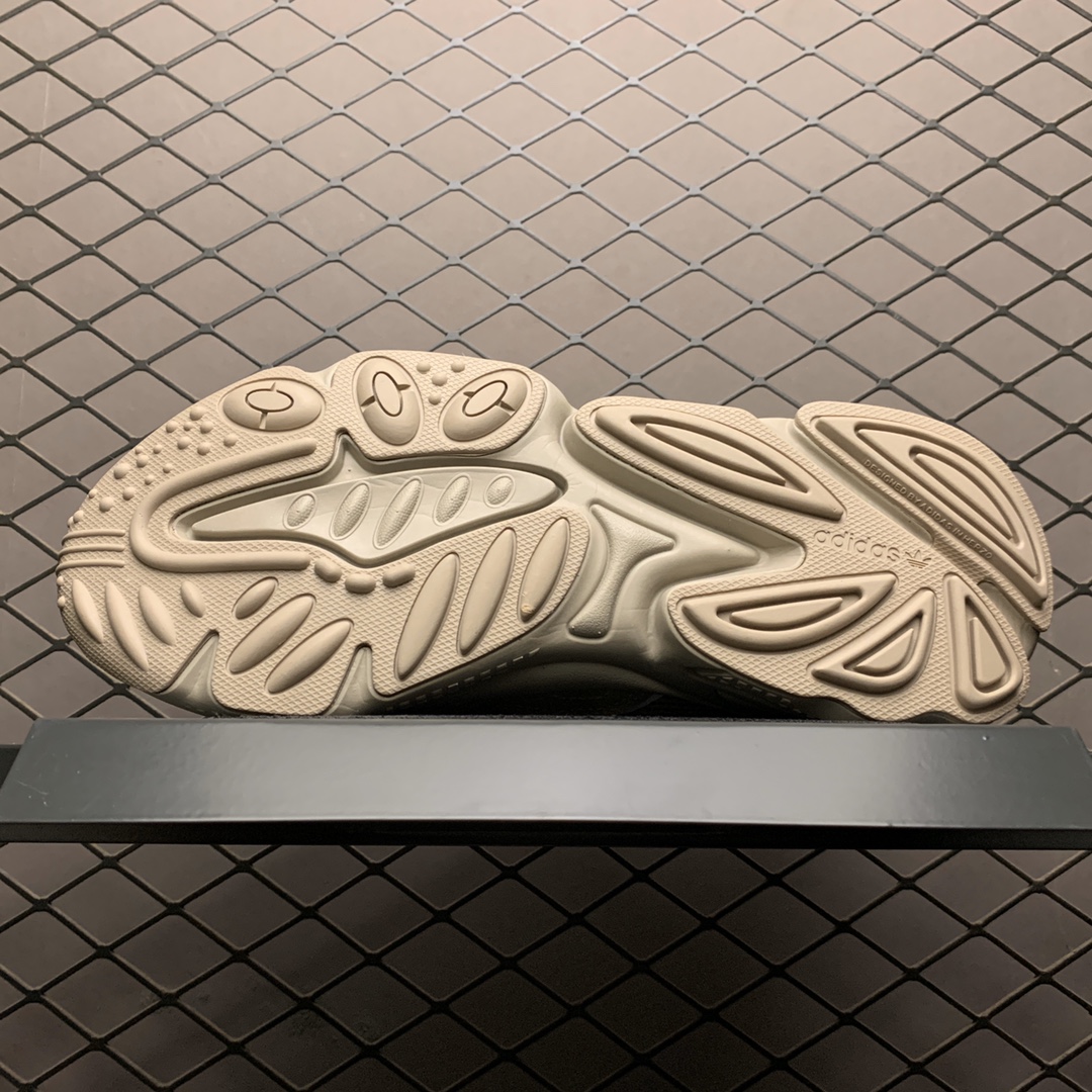 200 Adidas 阿迪达斯 Ozweego 3M反光复古休闲运动鞋 EG6697 小红书爆款配色