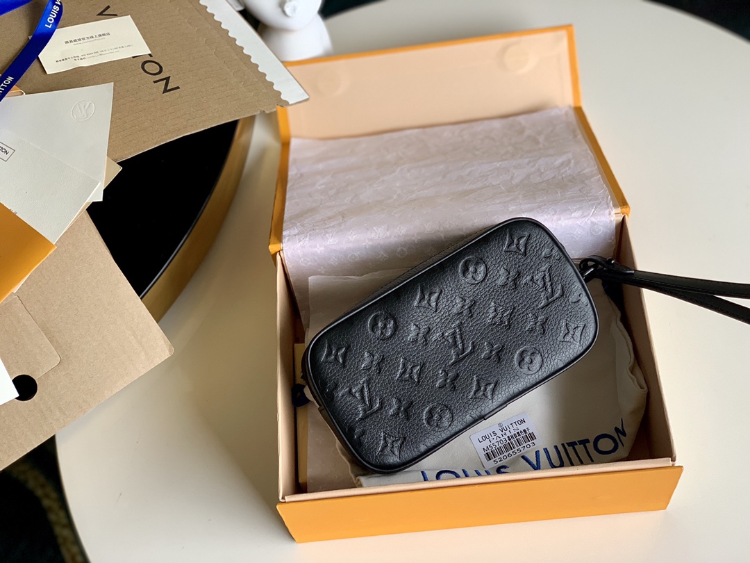 Louis Vuitton LV Virgil Abhol 链条手拿包 M55703