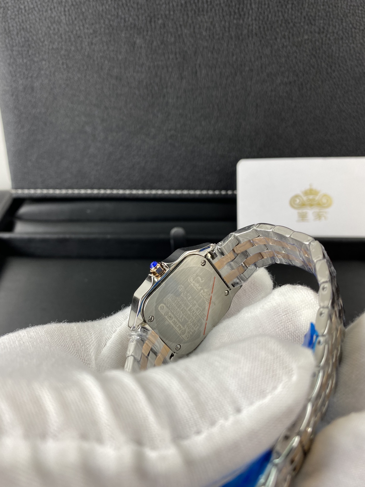 Cartier 皇家 卡地亚坦克系列镶钻间金女表
