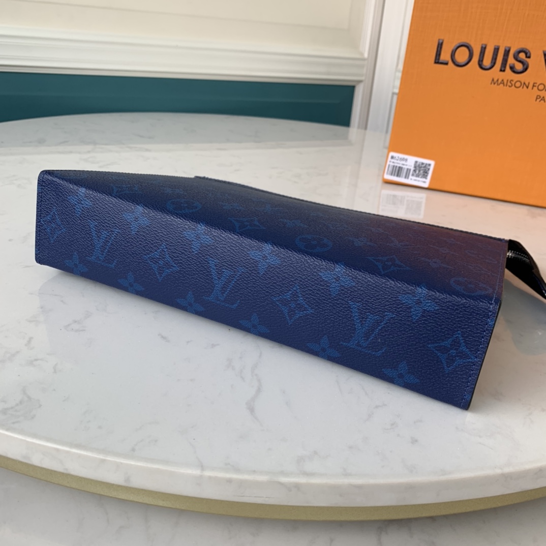 it can be slipped inside a bag as a travel pouch or carried in hand for - Bag 4