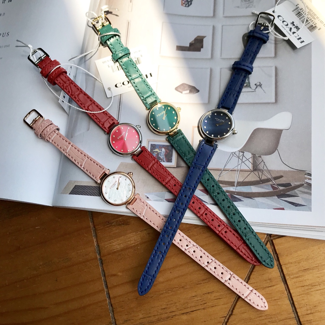 Часы Coach