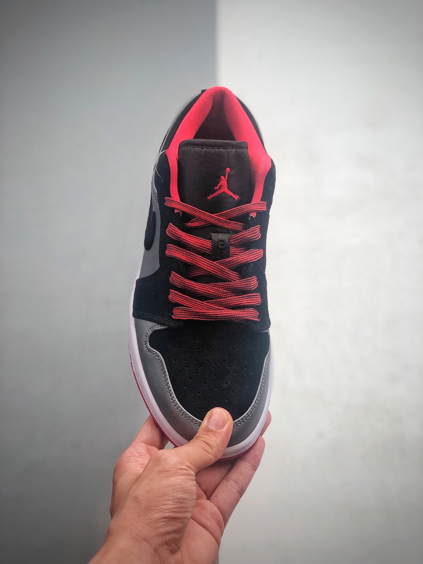 210 Nike Air Jordan 1 Retro Low AJ1/乔1低帮时尚潮流运动休闲板鞋货号：553558-002
