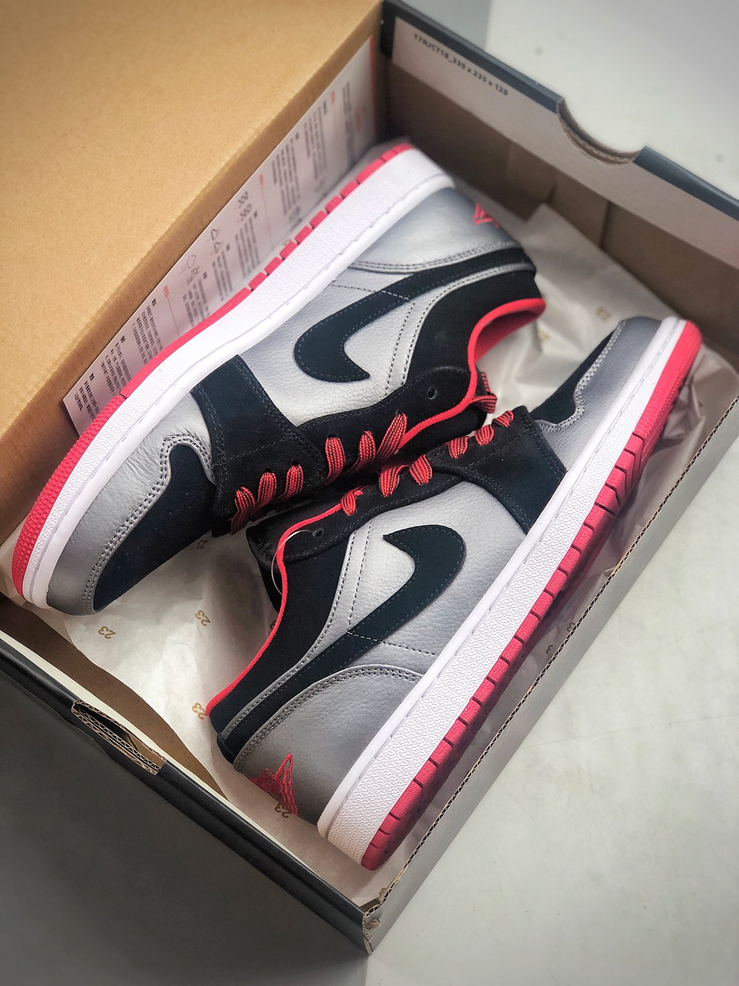 210 Nike Air Jordan 1 Retro Low AJ1/乔1低帮时尚潮流运动休闲板鞋货号：553558-002