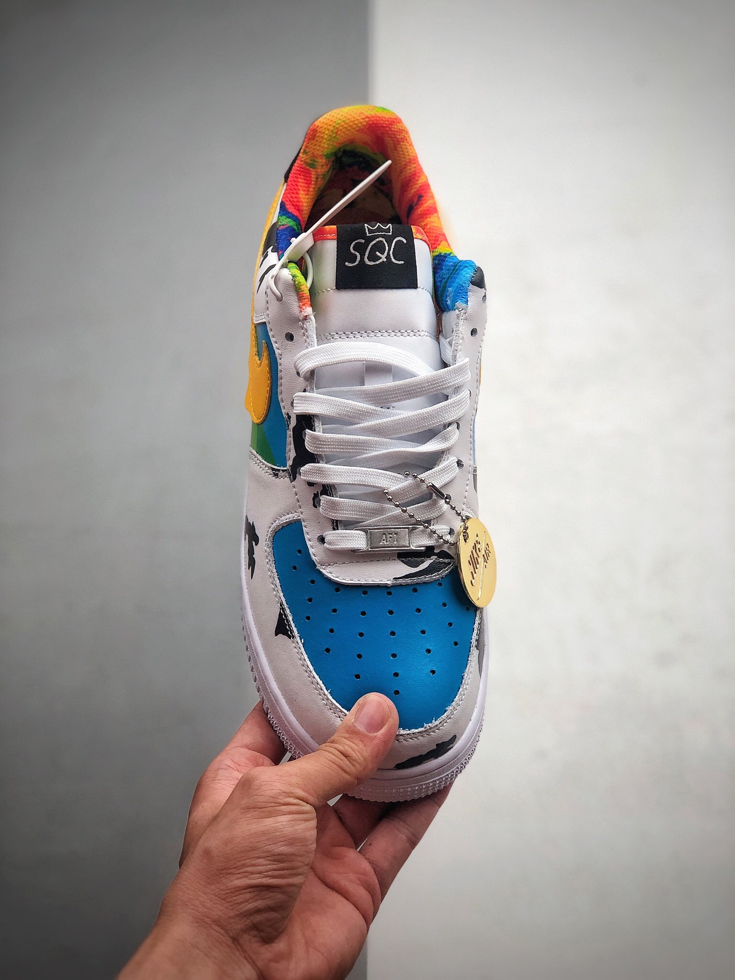 200  Ben & Jerry's x Nike SB Dunk Low Pro QS 牛奶冰淇淋 CU3244-100