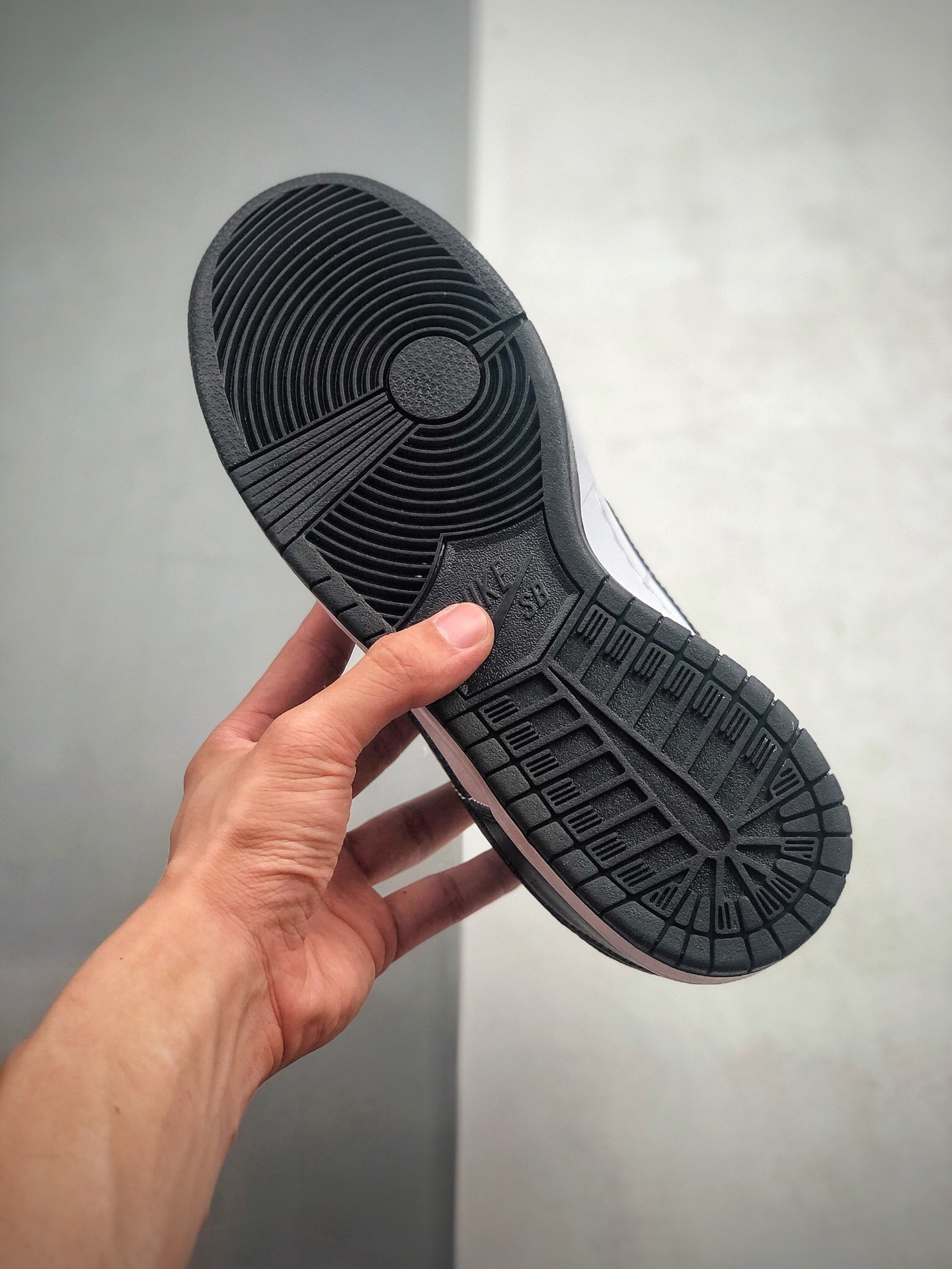 200  【SB板鞋系列】耐克/NIKE 耐克SB低帮板鞋  货号：304292-001