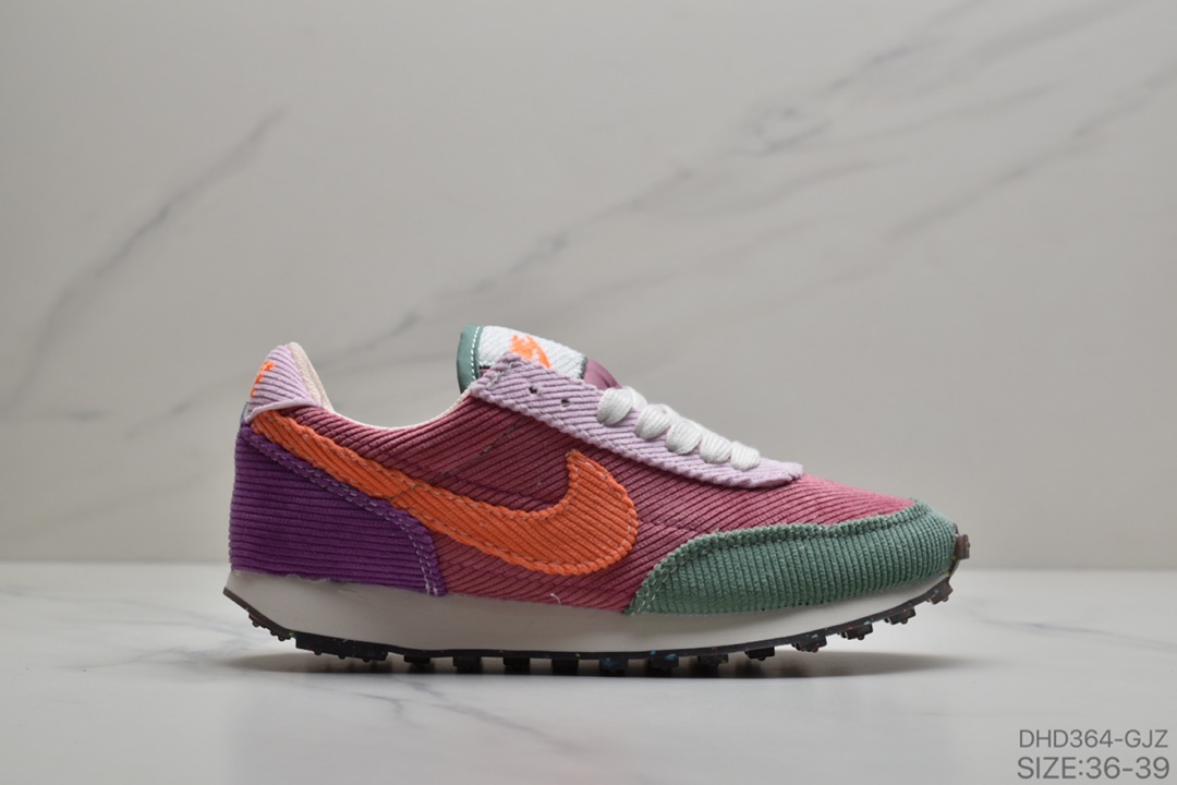 90 透气性灯芯绒布面型 耐克Nike Wmns Air Daybreak 破晓系列华夫复古休闲运动慢跑鞋