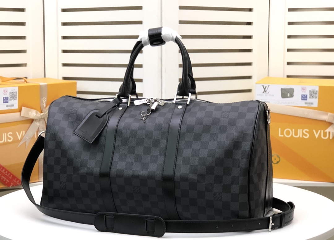 Louis Vuitton LV Keepall Bolsos de viaje Negro Malla negra Blanco Damier Azur Lona M41414