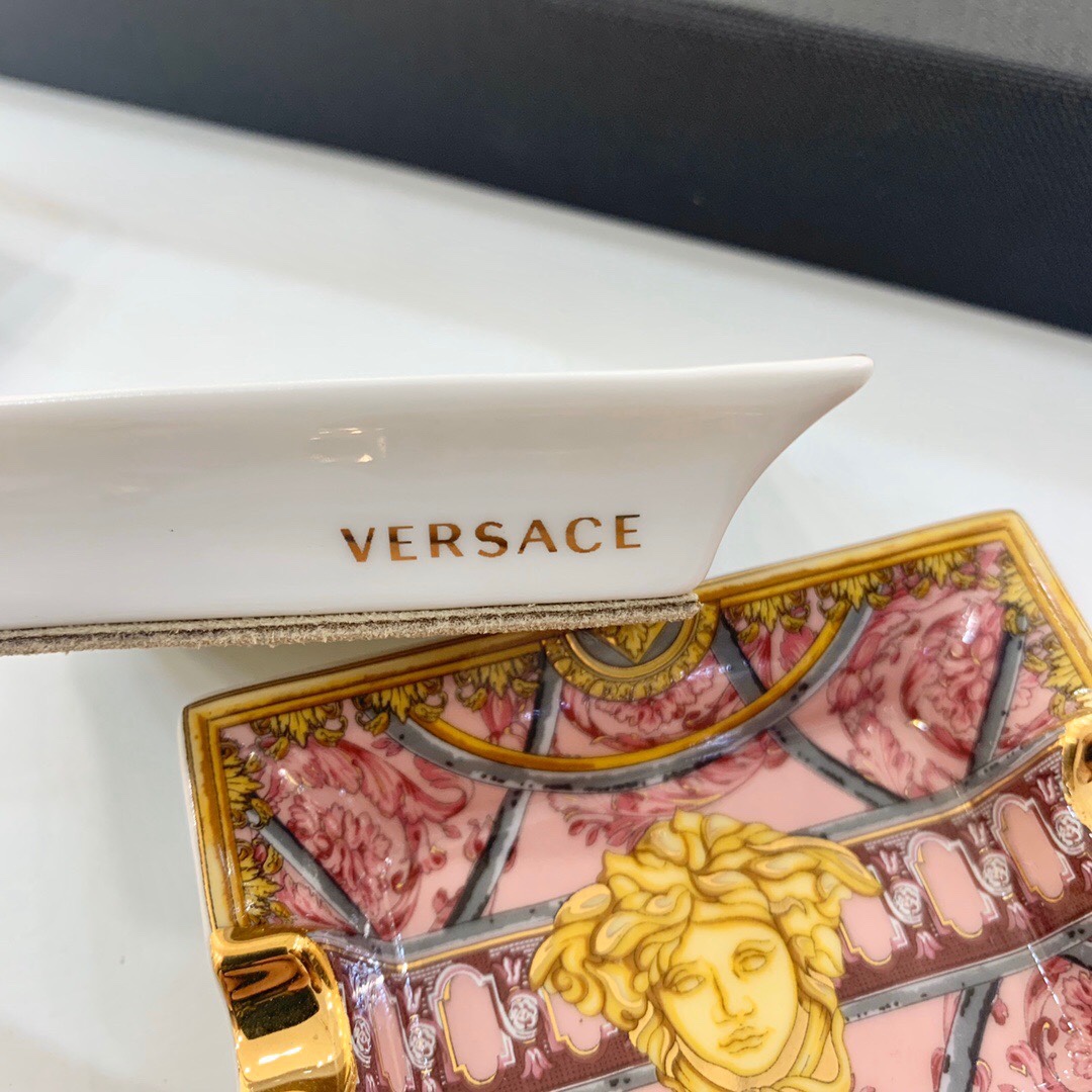 范思哲 Versace 高定典藏名品高定成衣时装外套连衣裙衬衫T恤 #B870A99C 8