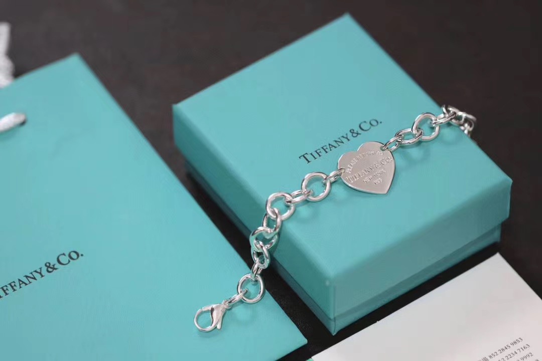 Tiffany & Co. Tif家 蒂心形心牌龙虾扣扣手链