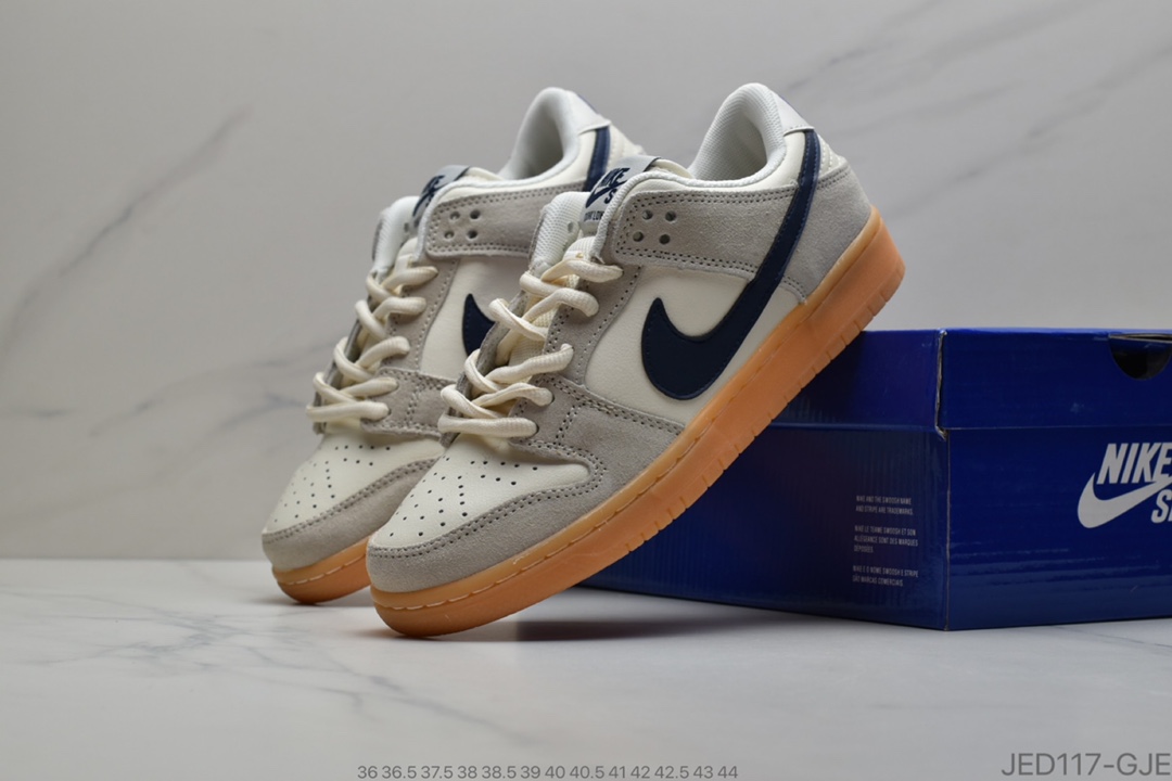150 耐克 Nike SB Dunk Low Pro 复古海外限定