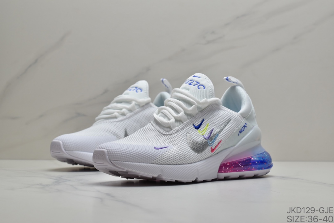 160 Nike Air Max 270 双勾幻彩气垫跑步鞋  货号：AQ9164-220