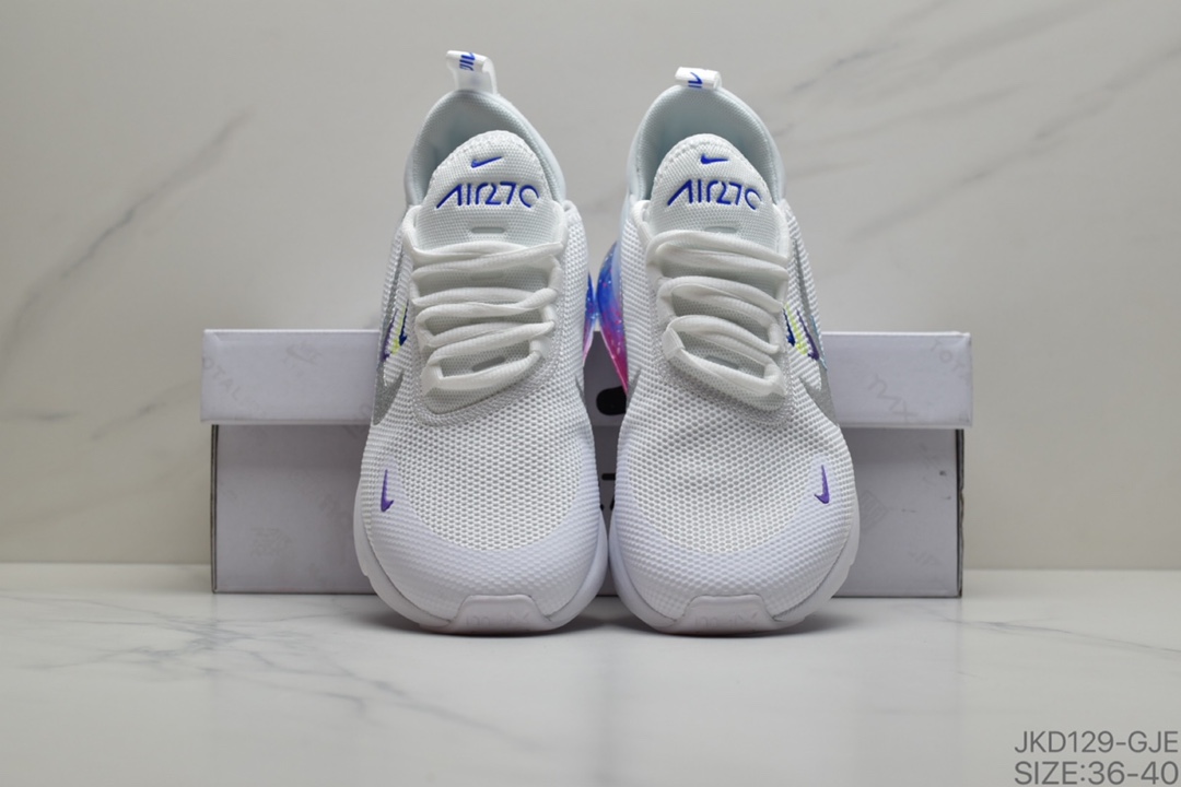 160 Nike Air Max 270 双勾幻彩气垫跑步鞋  货号：AQ9164-220