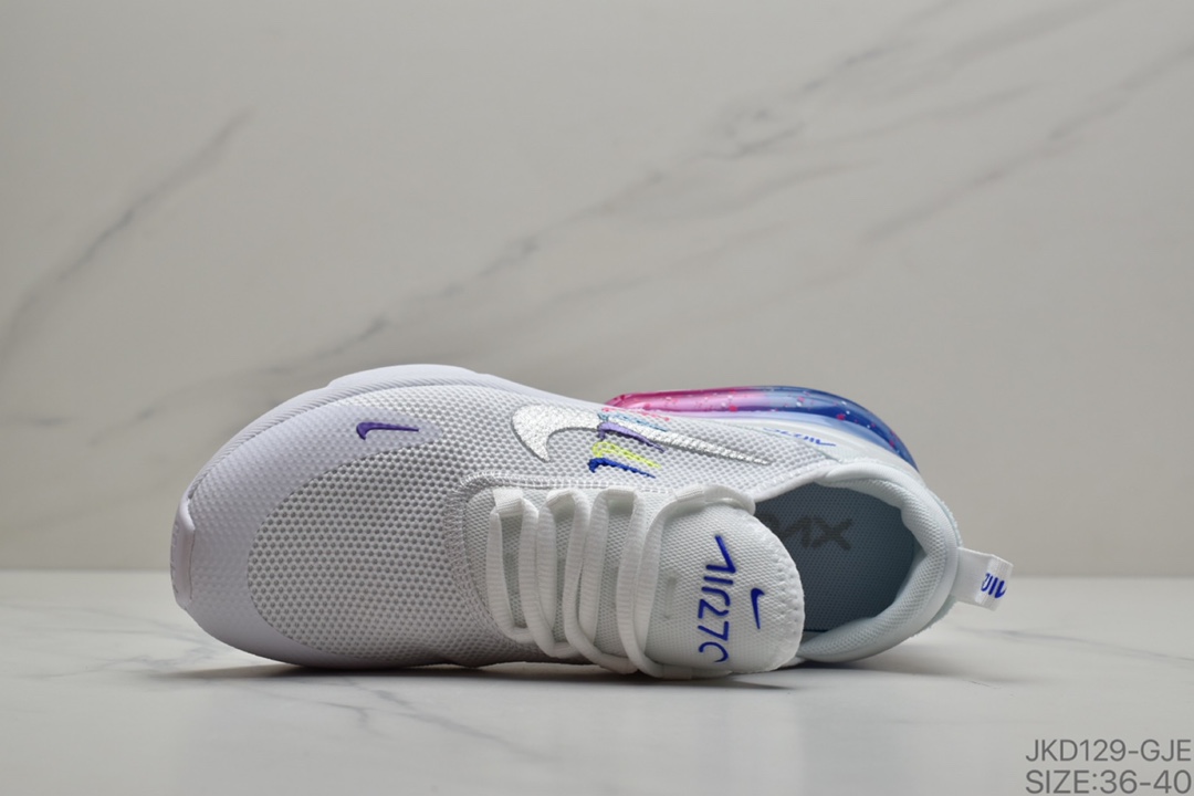 160 Nike Air Max 270 双勾幻彩气垫跑步鞋  货号：AQ9164-220
