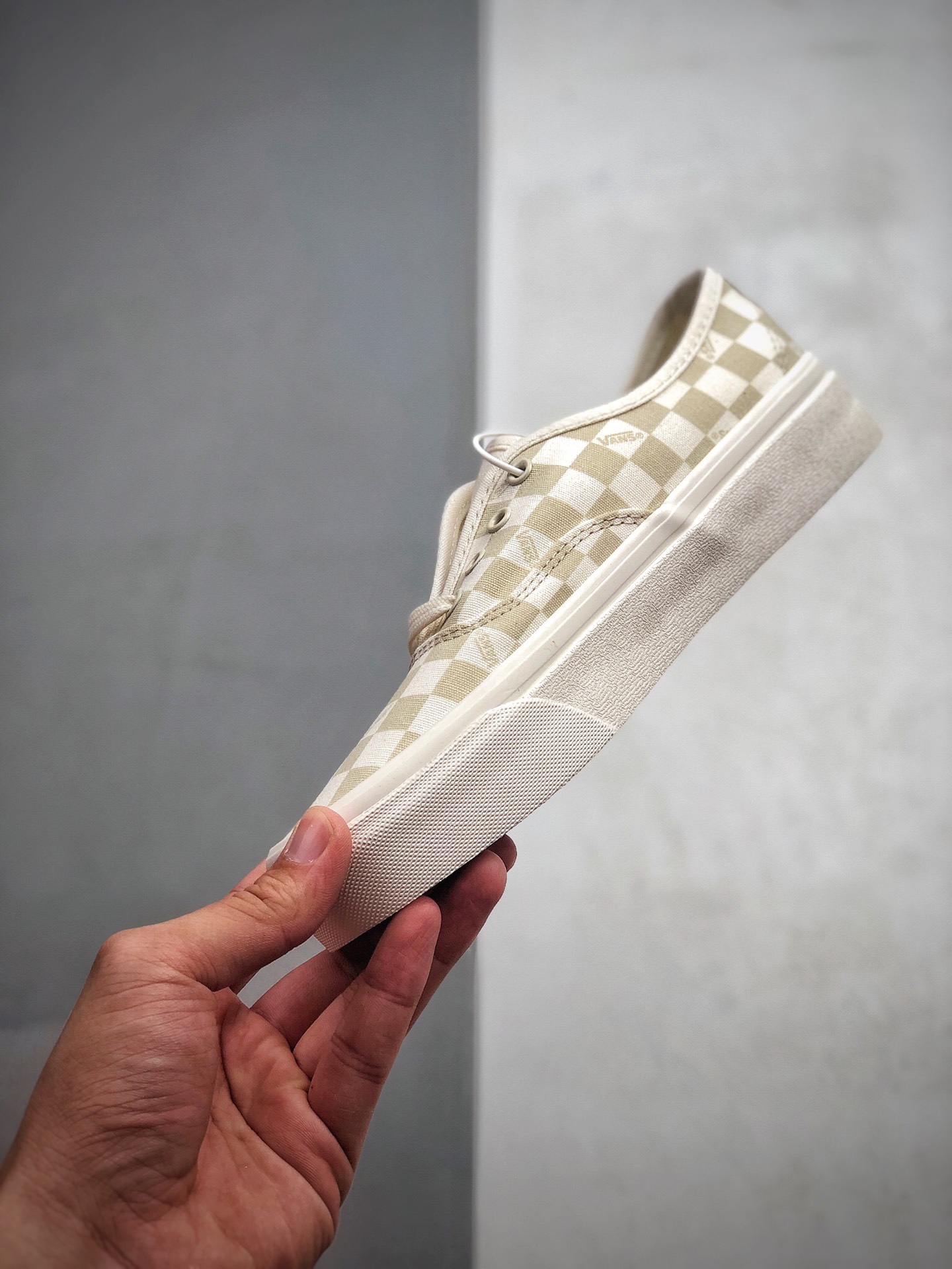 140  Vans Vault OG Authentic 万斯米白棋盘格高端支线AUT低帮硫化帆布鞋  VN000UDDU9K