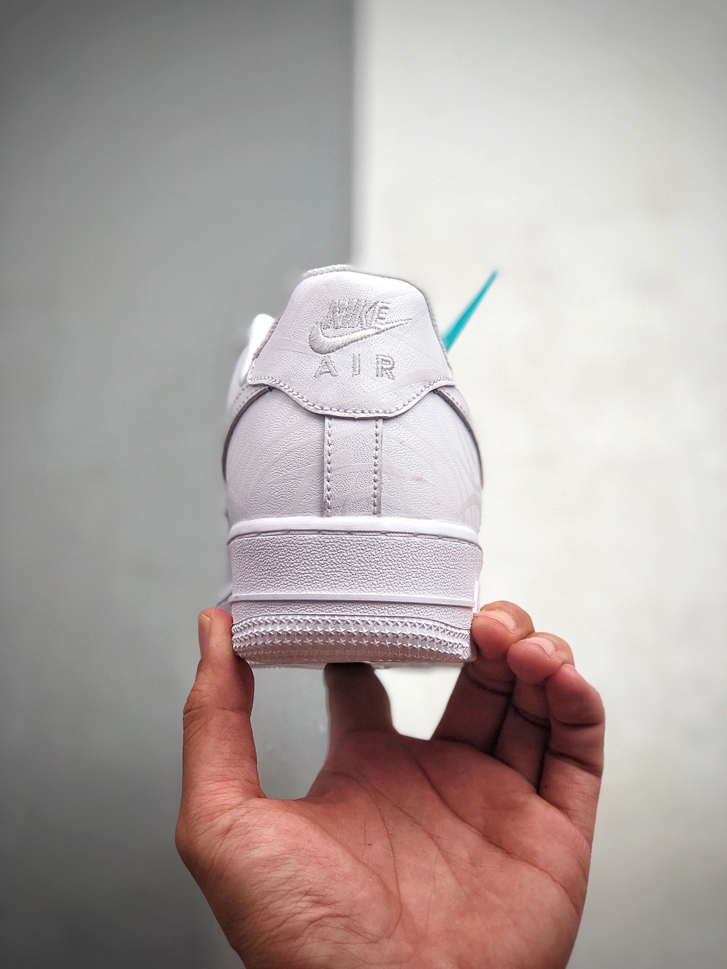 200  耐克/Nike Air Force 1 炫酷夜光系列 空军一号低帮百搭休闲运动板鞋N-0266