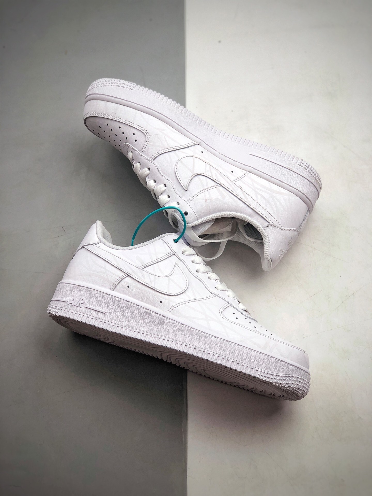 200  耐克/Nike Air Force 1 炫酷夜光系列 空军一号低帮百搭休闲运动板鞋N-0266