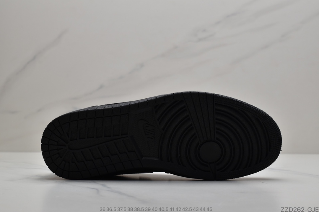 250 公司级乔丹低帮AJ1 麂皮 黑魂 黑武士Air Jordan 1 AJ1低帮553558 056