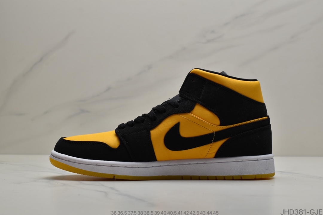 190 公司级Air Jordan 1 Mid Premium 复古做旧经典中帮百搭文化篮球鞋“小熊猫” 货号：554724-113