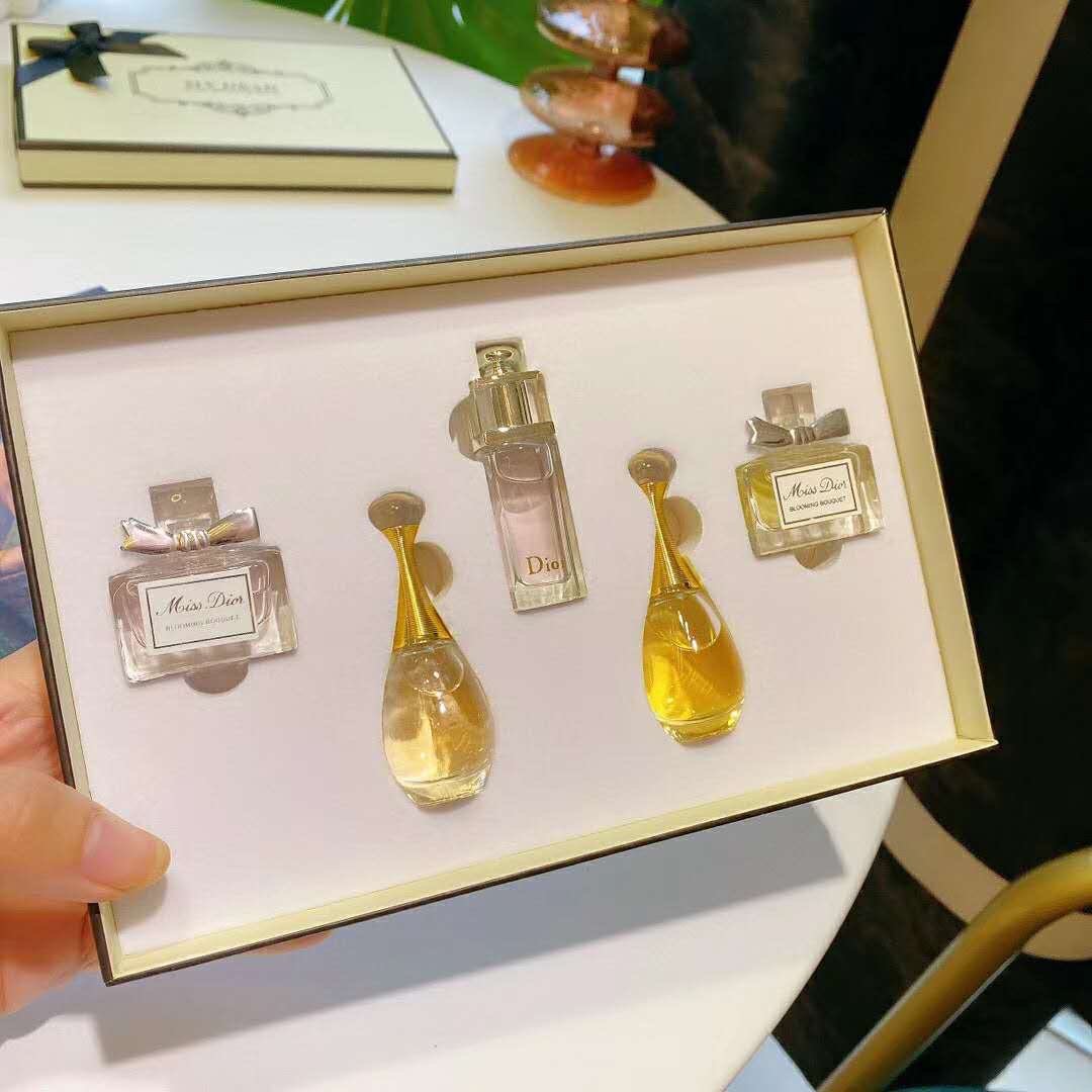 Dior Miniature Perfume Set - 5 Pcs Travel Collection 2 i1591987193 66 1