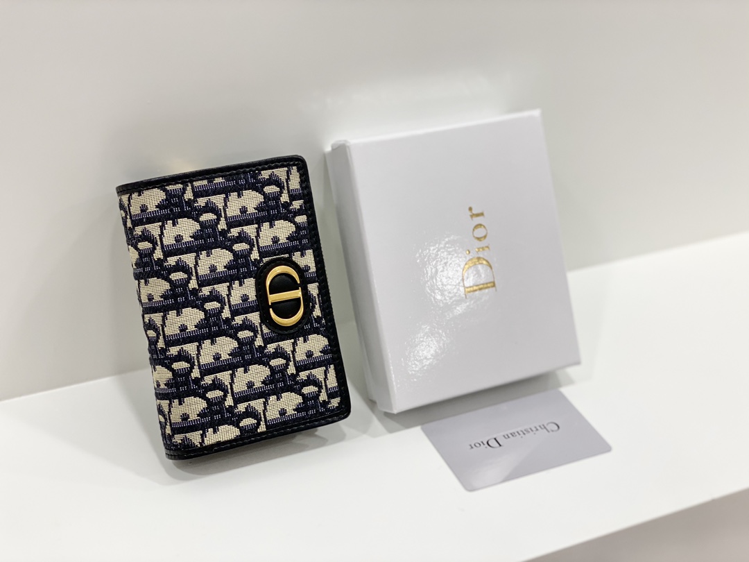 Dior 配盒子 ：D2055
