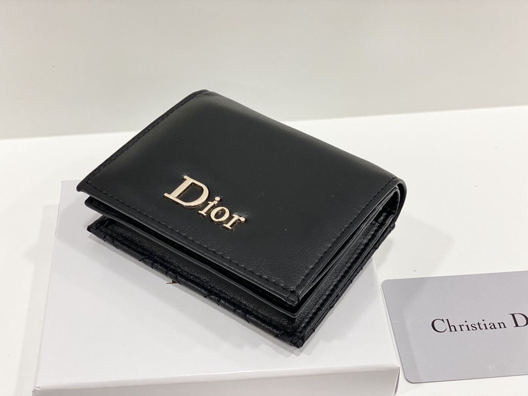 Dior 配盒子 :D2039