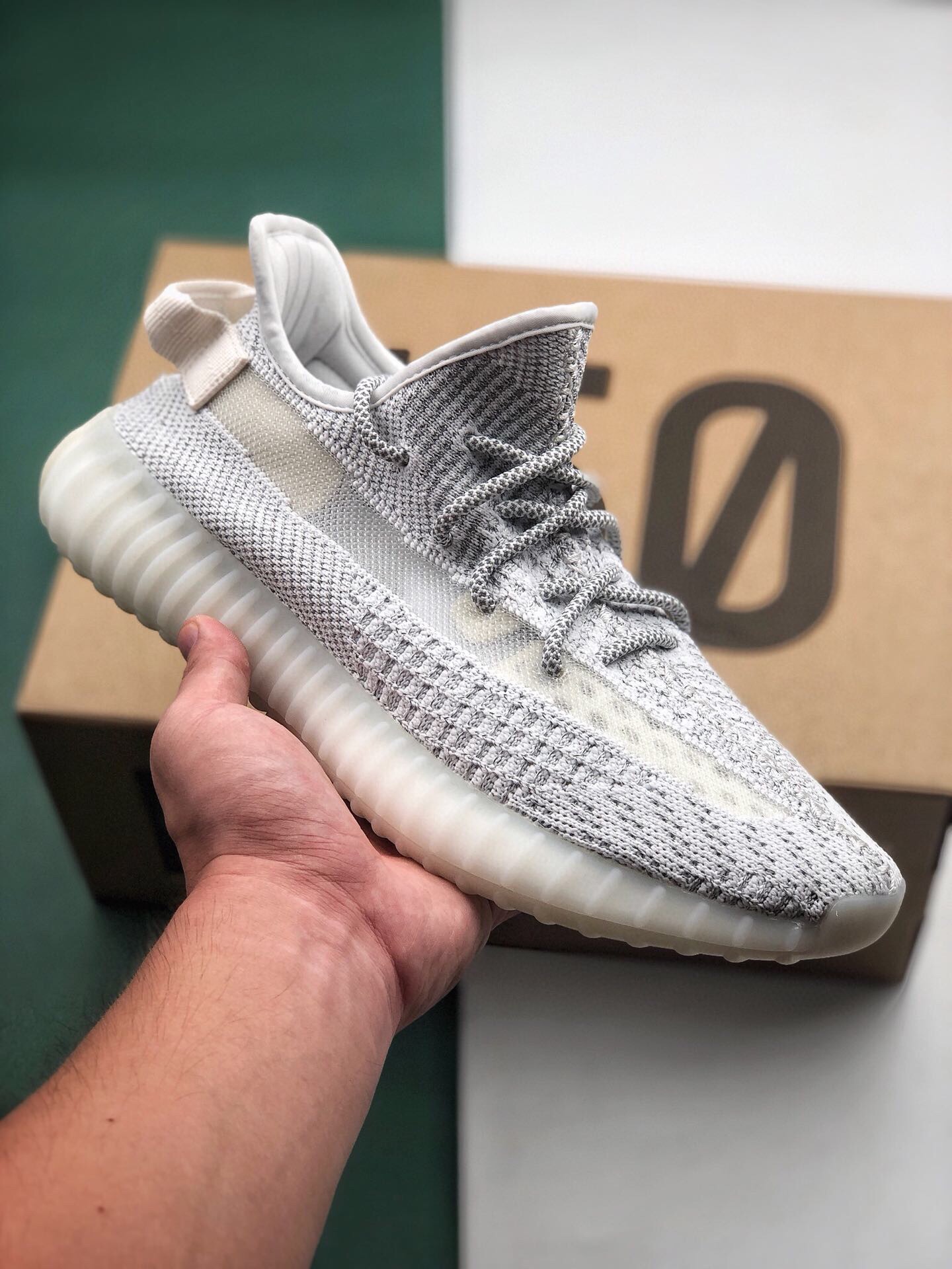 Adidas Yeezy Boost 350 V2“ 百搭轻便椰子爆米花中底休闲运动慢跑鞋