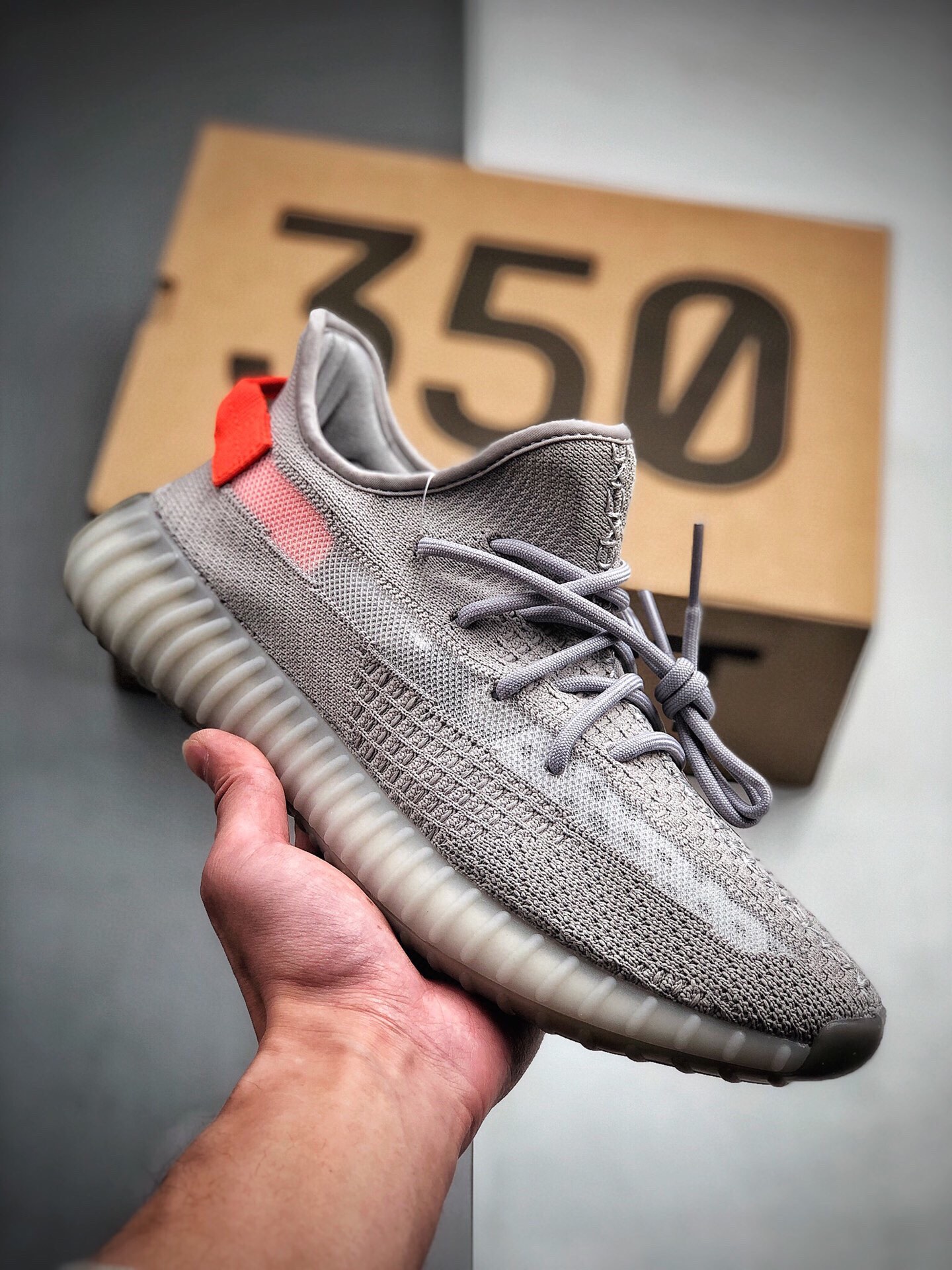 Adidas Yeezy Boost 350 V2“ 百搭轻便椰子爆米花中底休闲运动慢跑鞋