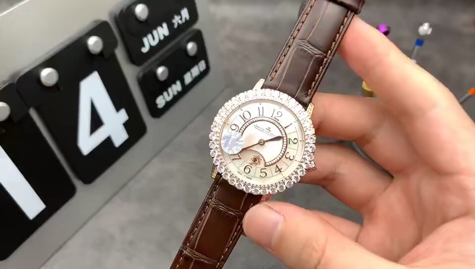 Jaeger-LeCoultre - Diamond-Set Watch