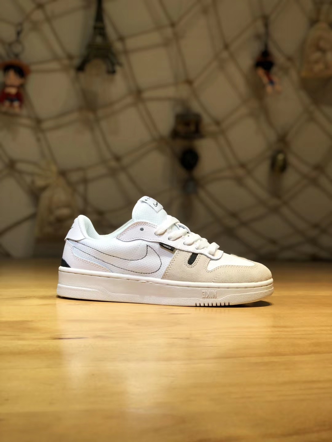 nike small swoosh shoes