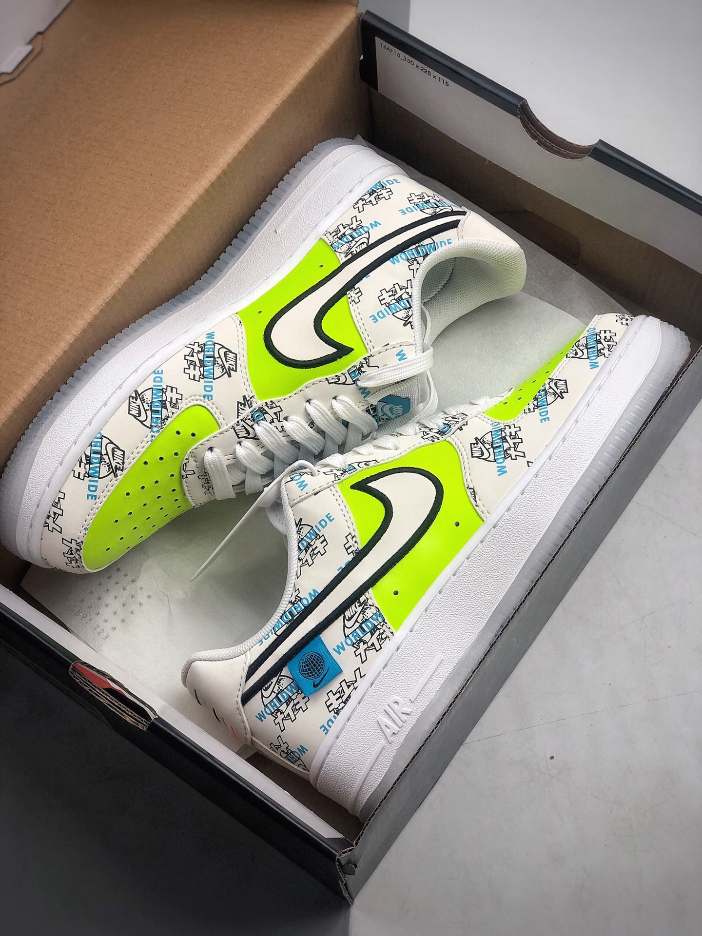 230 Nike Air Force 1 空军一号低帮运动休闲板鞋  货号：DA1343-117